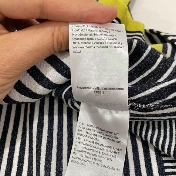 Ulla Popken Geometric Black White & Green Blouse Size 20 / 22 - Picture 10 of 10